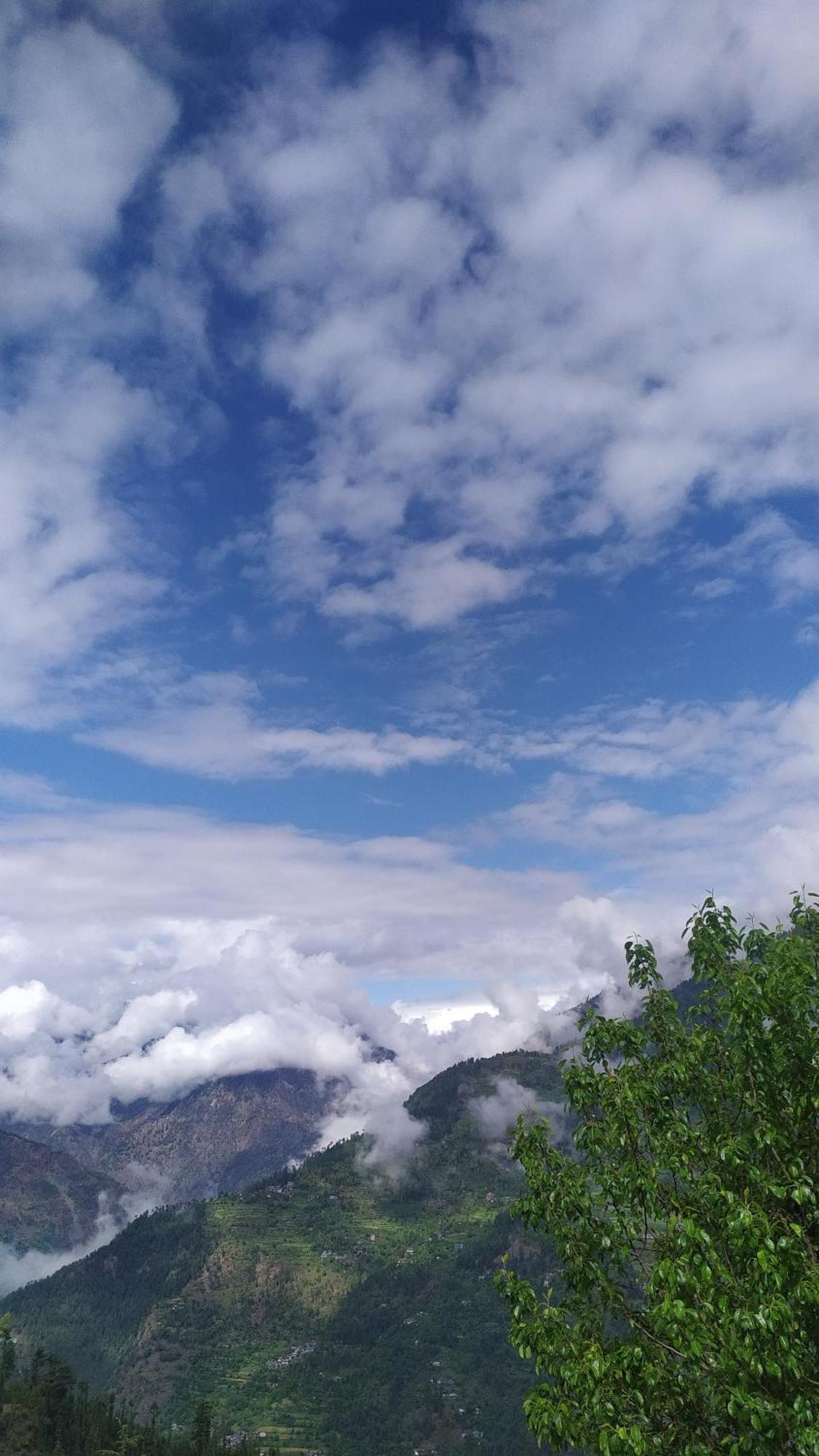 Mountain Eyrie Hotel Banjār Exterior foto